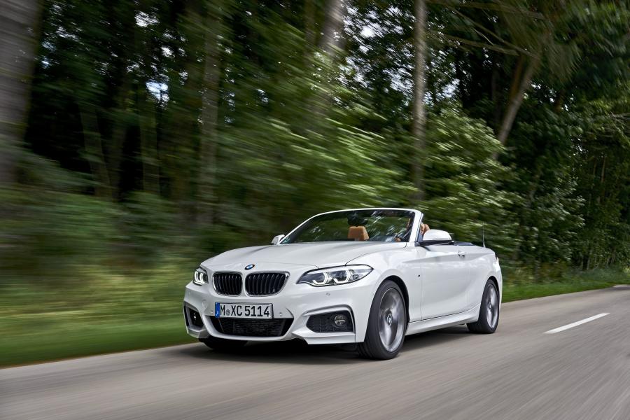  BMW 220d Convertible M Sport Package 2016 года  (WW) (фото 13 из 65)